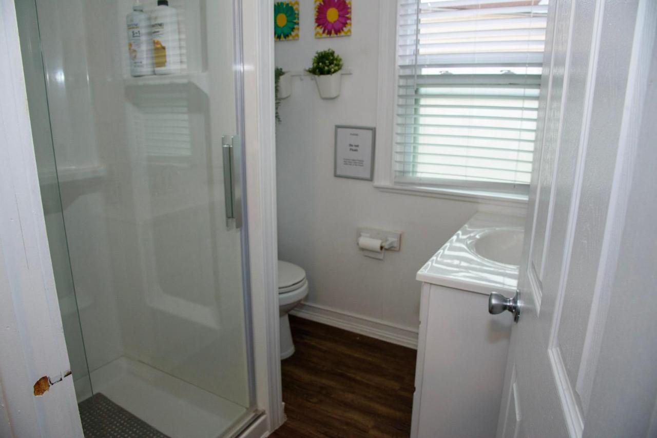 Cozy Private Bedrooms Kitchen Wifi Енглвуд Екстер'єр фото