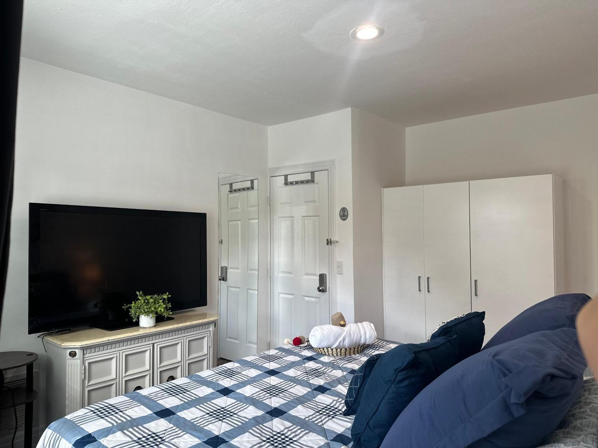 Cozy Private Bedrooms Kitchen Wifi Енглвуд Екстер'єр фото